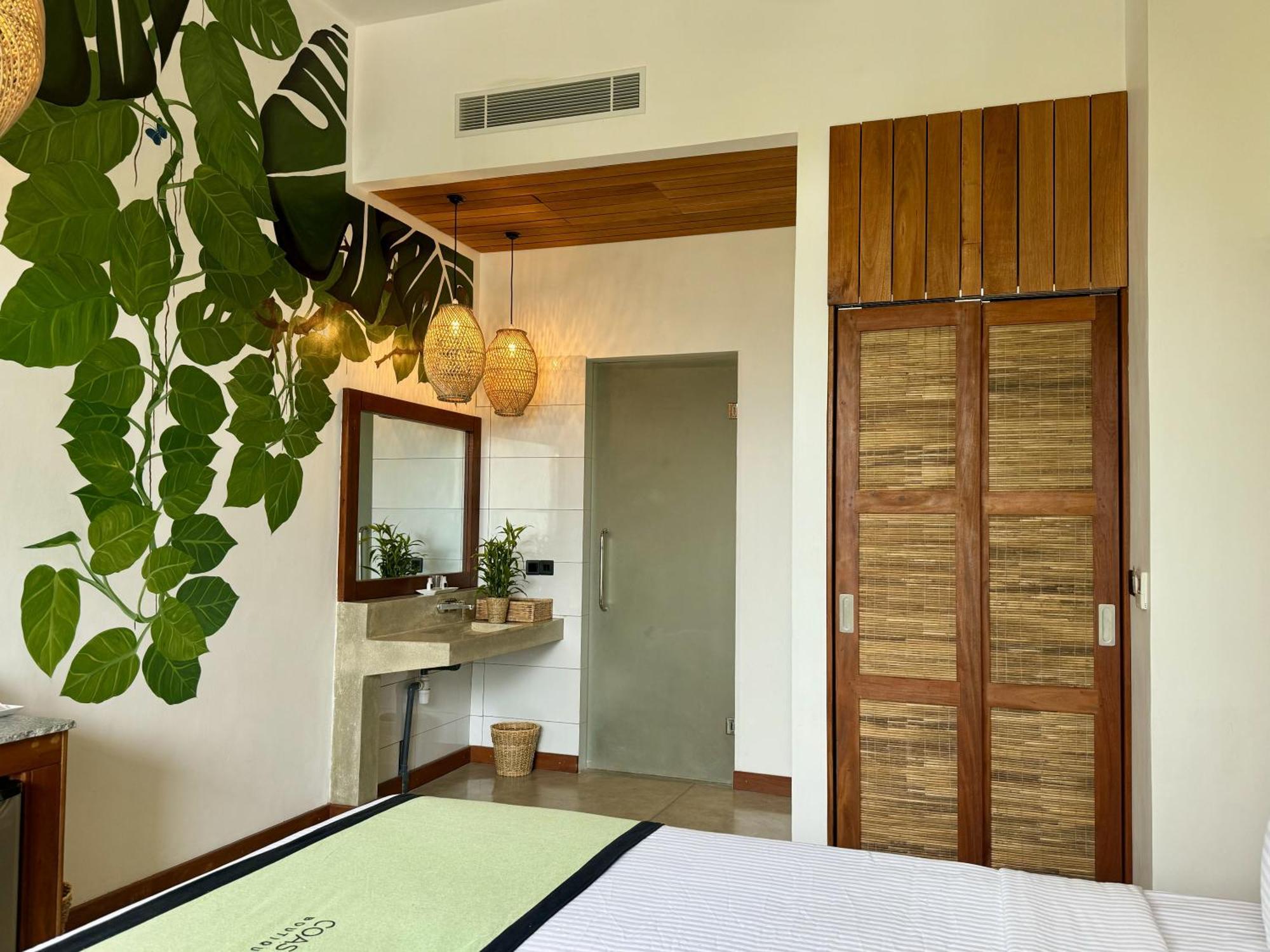 Coastline Mirissa Boutique Hotel And Spa Room photo